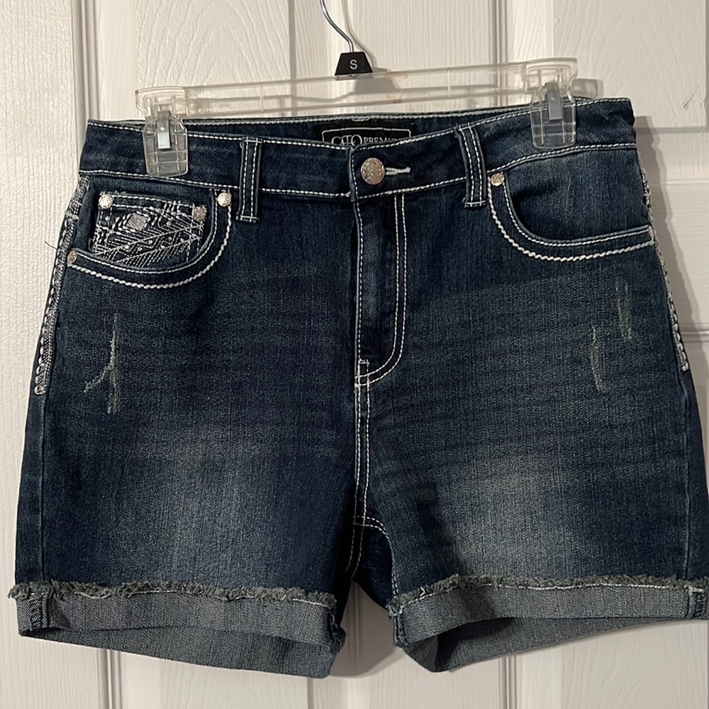 CATO Premium Denim Embellished Shorts - Size 10 - Picture 1 of 5